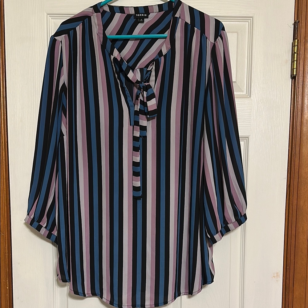 Torrid size 3 striped blouse